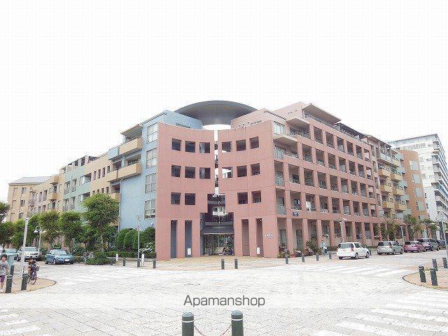 パティオス12番街