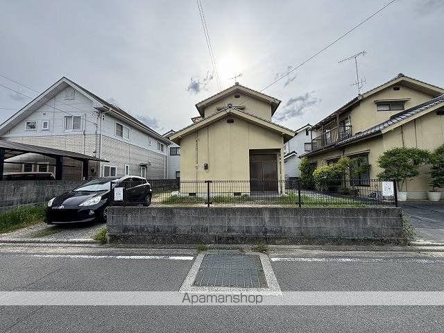 愛媛県松山市土居町の戸建賃貸