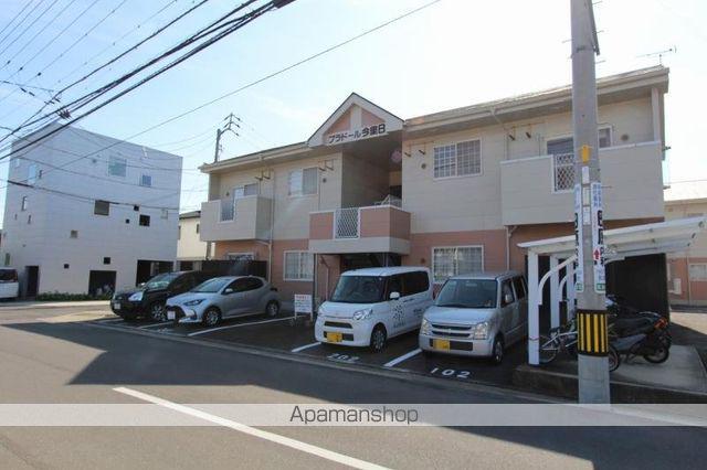 プラドール今里B