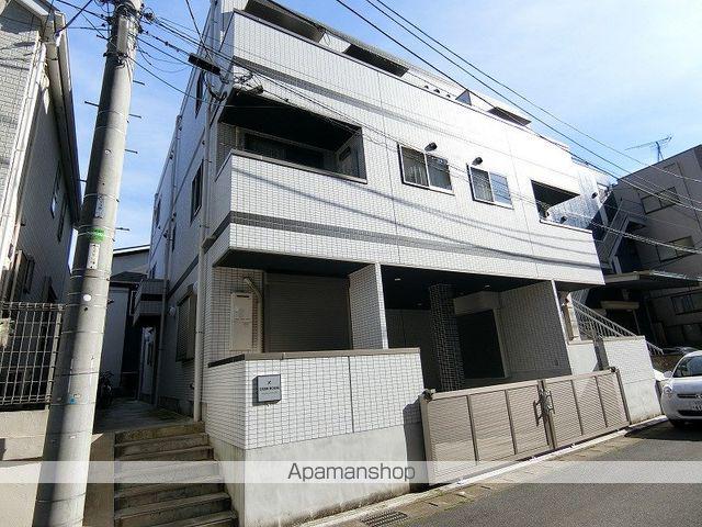 CREW HOUSE HIGASHIMATSUDO