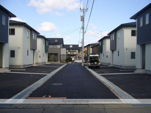 石川県金沢市 2階建 築18年