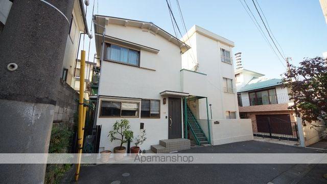 アゼリアハウス