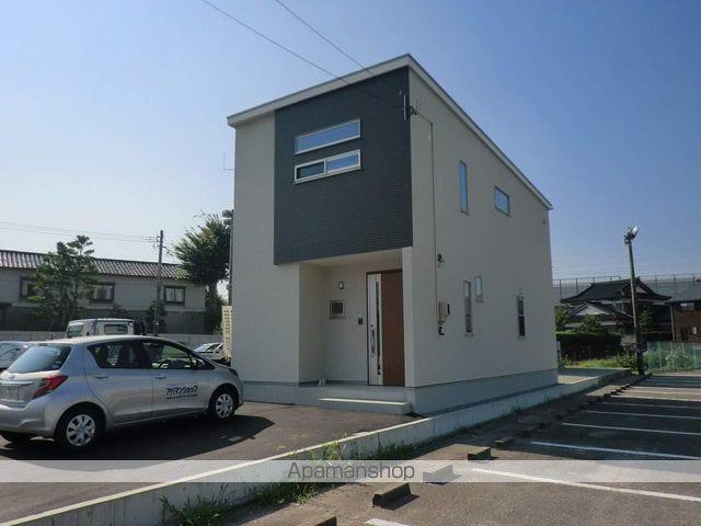 北陸新幹線 新高岡駅 徒歩8分 2階建 築12年