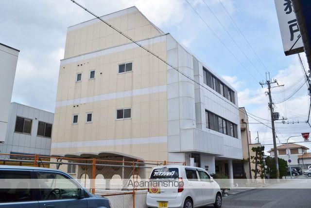 ルミエール8番館