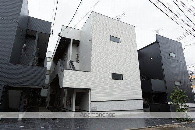 プレシャスソルーナ博多駅南