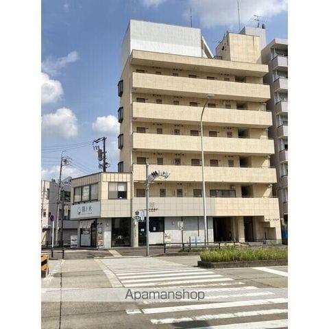 アーバンスクエア