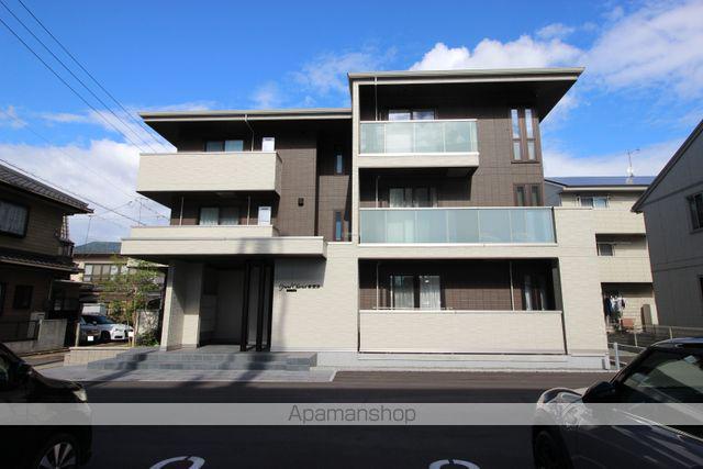 グランシャリオ東深津