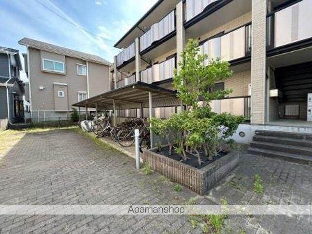 ロイヤルガーデン鐙西C棟