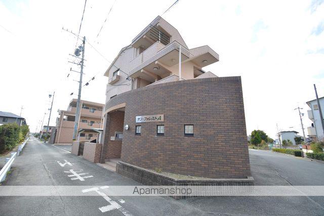 サン・フォレストA棟