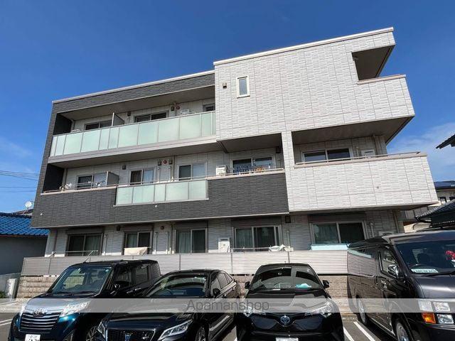 シャーメゾンBE ONE