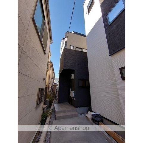 東京都渋谷区幡ヶ谷3丁目の戸建賃貸