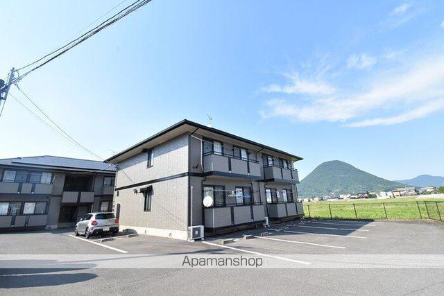 ファミーユ M A棟(2LDK/2階)