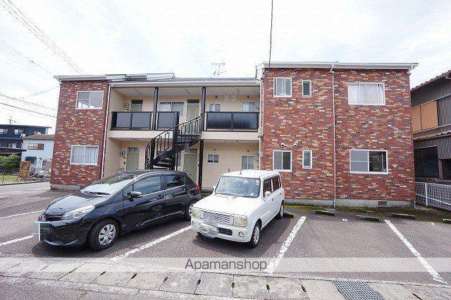 静岡県静岡市葵区新伝馬2丁目の建物