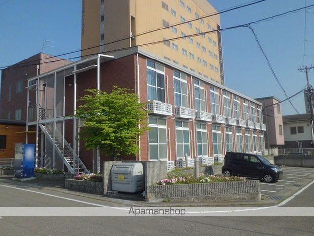 レオパレス西田