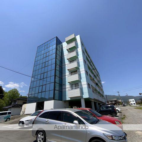 クリスタルマンション