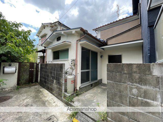 近鉄難波・奈良線 学園前駅(奈良) 徒歩16分  築61年(2LDK)
