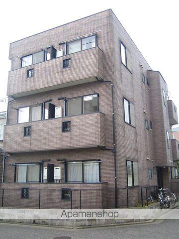 LA BELLE MAISON