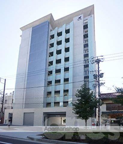 IZ RESIDENCE