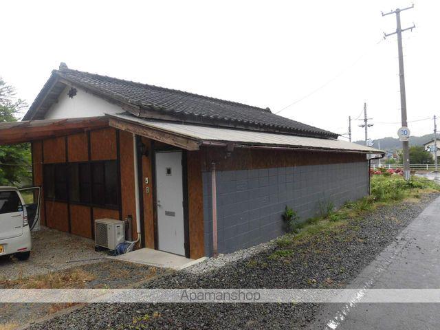 福島県福島市飯野町字南小平の戸建賃貸