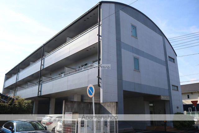 バンガーデン[2階]