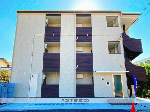 桧材仕様の単身物件 トレフル三郷中央