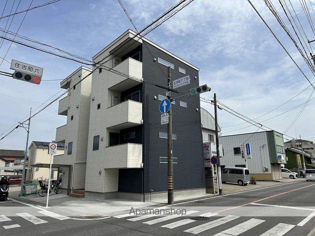 愛知県半田市住吉町7丁目の建物