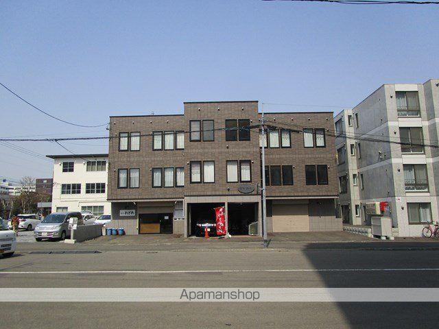 ISコート