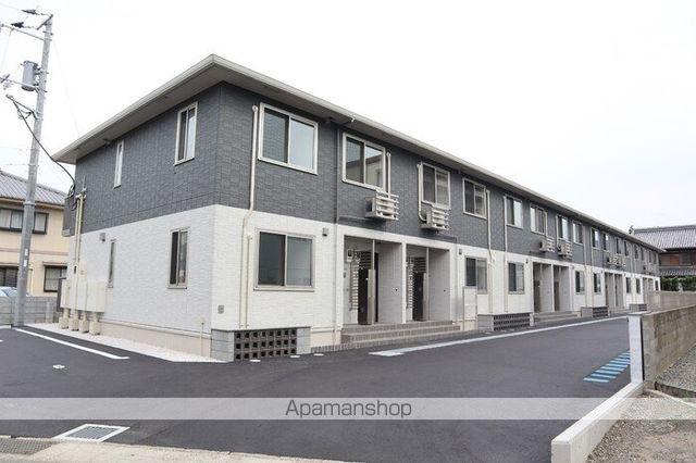 徳島県吉野川市鴨島町鴨島の建物