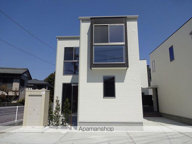 高知県高知市 2階建 築10年