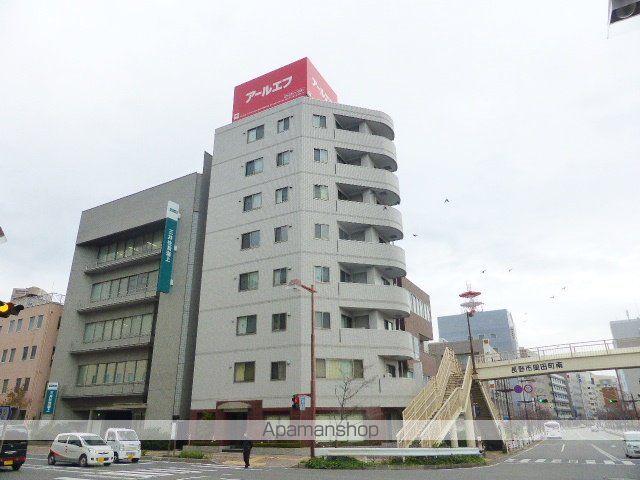 パシフィックⅢ街角ビル