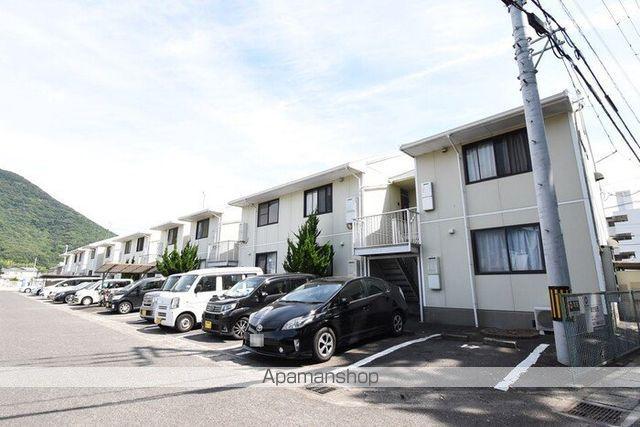 屋島ハイツ B棟