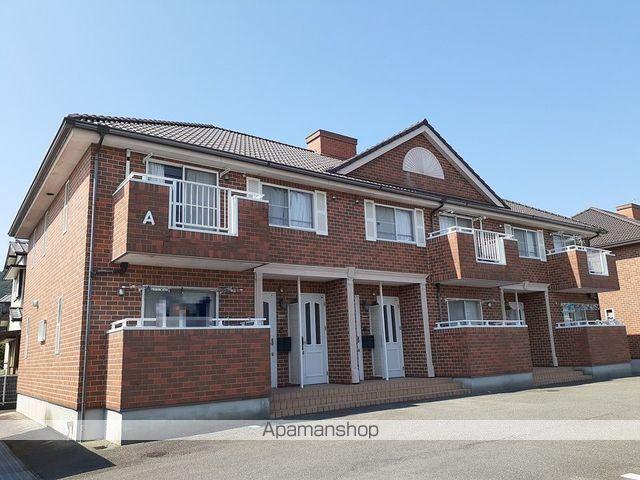 ヴィラ・ファミール A棟(2LDK/1階)