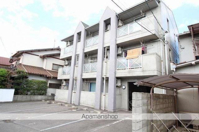 ステーションエイト