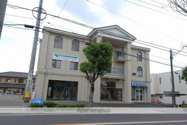 愛知県半田市桐ケ丘4丁目の建物