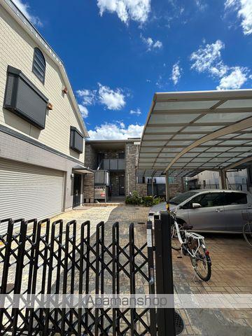 ドルフスクエアー