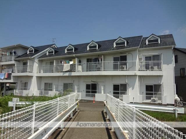 テラスリバーサイド[1階]