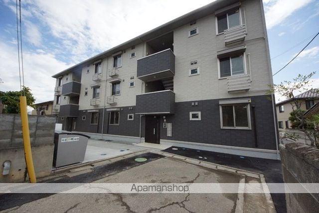 クレール三輪田町