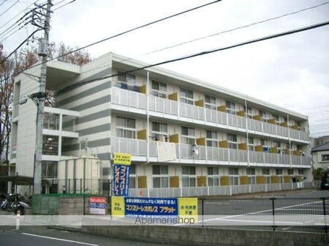 レオパレスコートデレモングラス