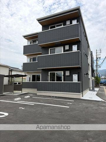 トリシア居町