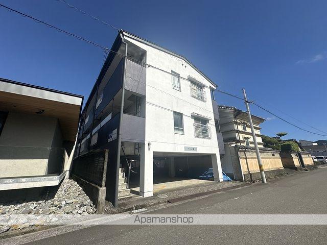 マンション岡
