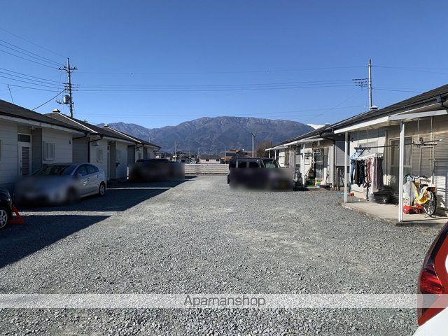 山梨県中央市布施の戸建賃貸