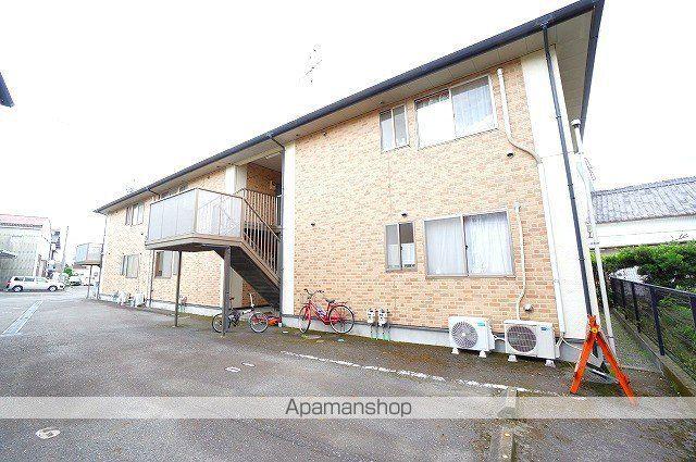 中島ベイコートA(2DK/1階)