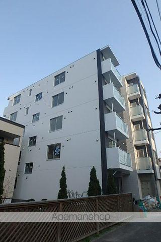 ラージヒル中の島