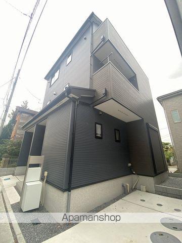 武蔵野線 三郷駅(埼玉) 徒歩15分 3階建 築2年