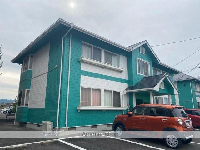 ニュークレインハイツE・F棟