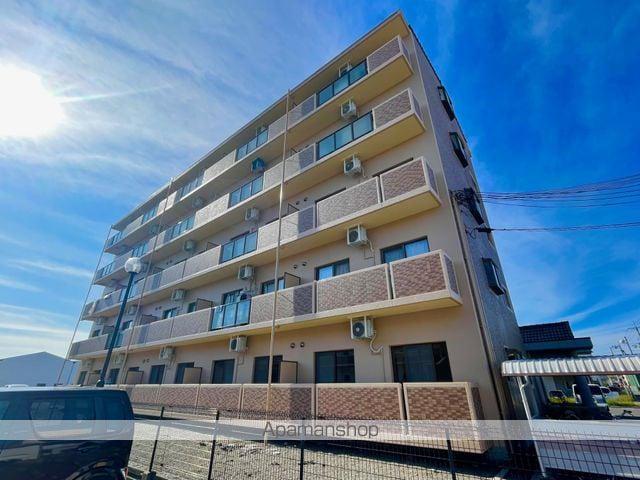 アバンティ・ルネス・リリ