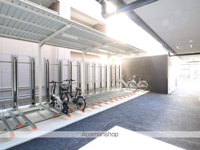 プレサンス ロジェ 栄ザ・レジデンス