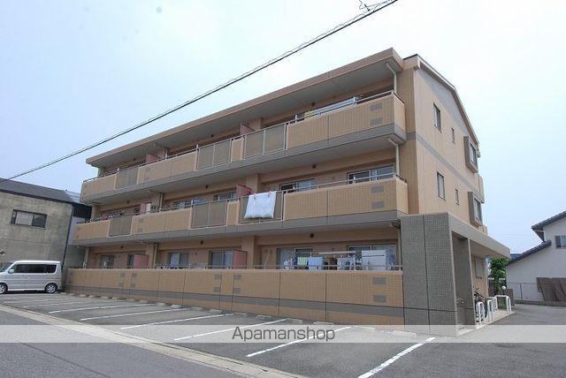 ジュネスホワイト