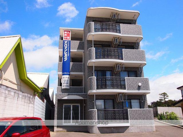 イーストコート