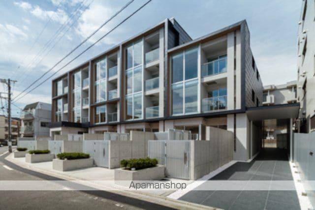 ヴァロータ氷川台